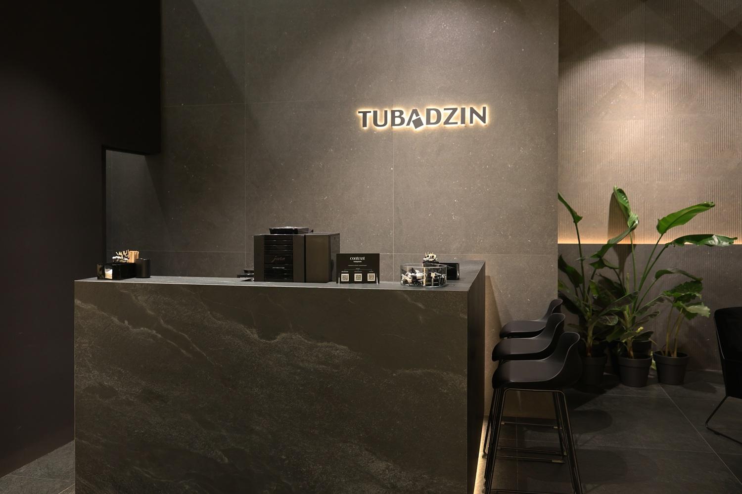 Tubądzin Gruppe auf der Cersaie 2025 - Kontraste, Abstraktion und neues Design