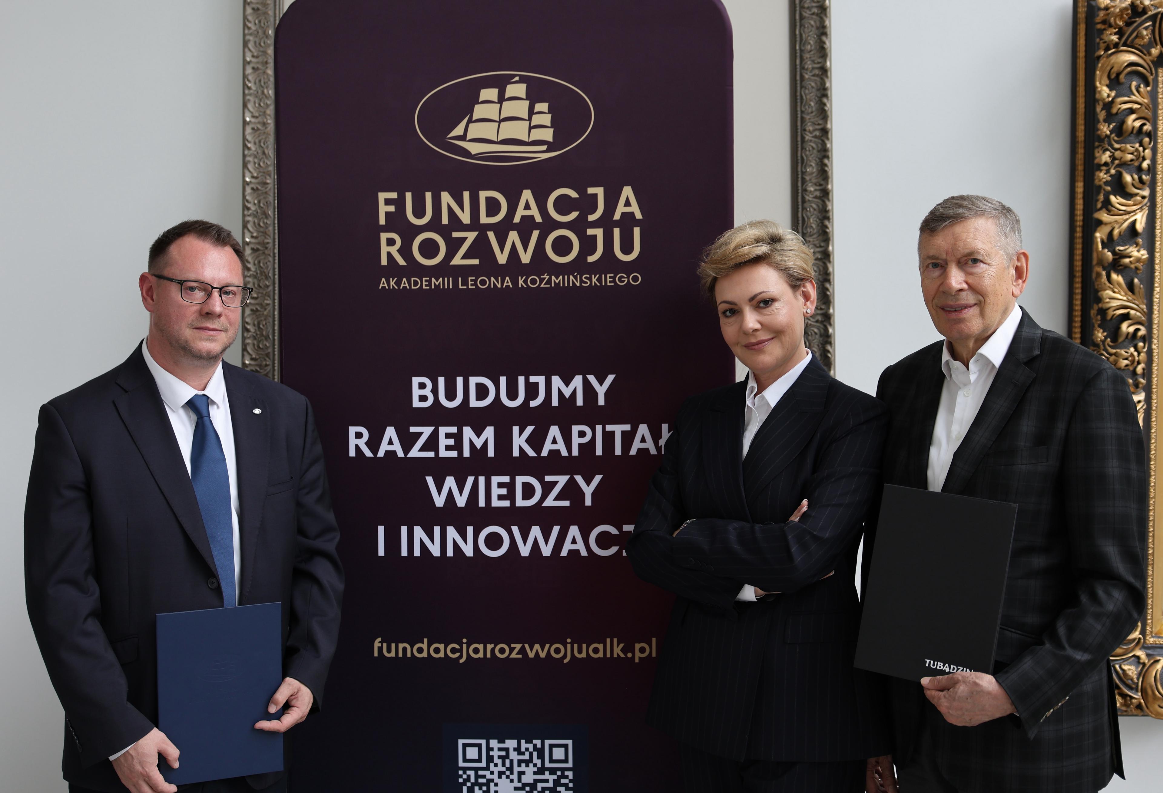 Tubądzin stawia na młode talenty. Polska rodzinna firma z wizją fundatorem stypendiów w Akademii Leona Koźmińskiego